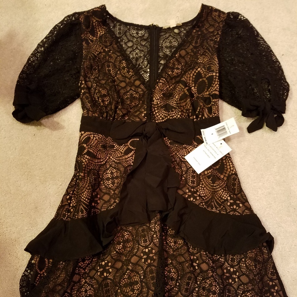 NWT For Love & Lemons Ruffled Lace Mini Dress S - Picture 3 of 5